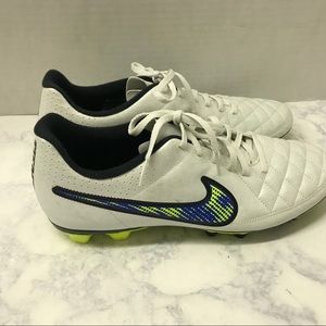 Nike Tiempo White Neon Green Soccer Cleats SZ 10.5